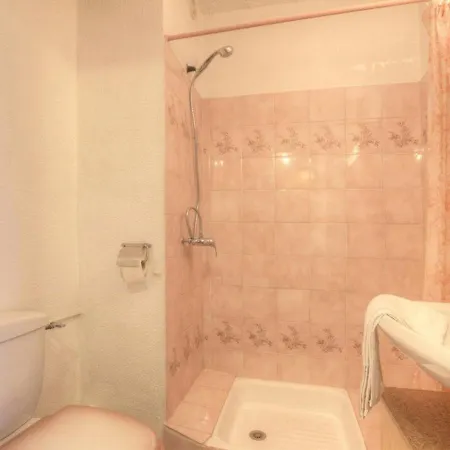 , 1 Pièce, 2 Personnes - Fr-1-330e-63 Appartement *